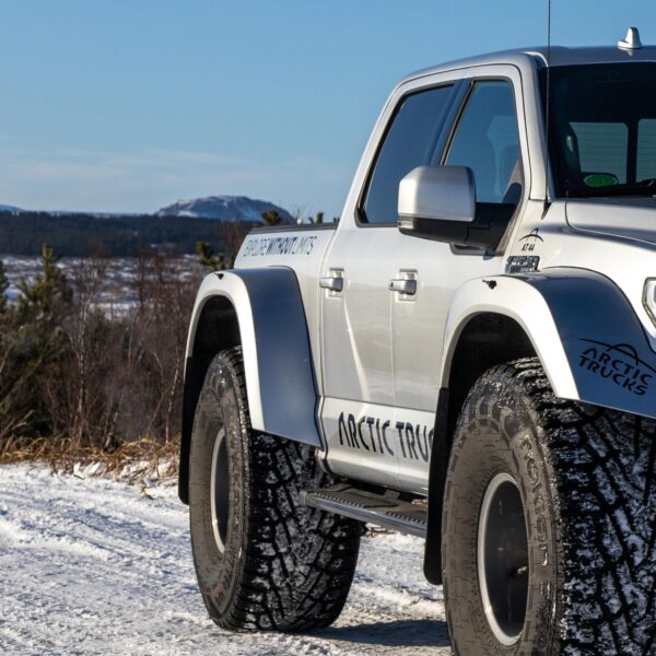 44" Nokian Hakkapeliitta
