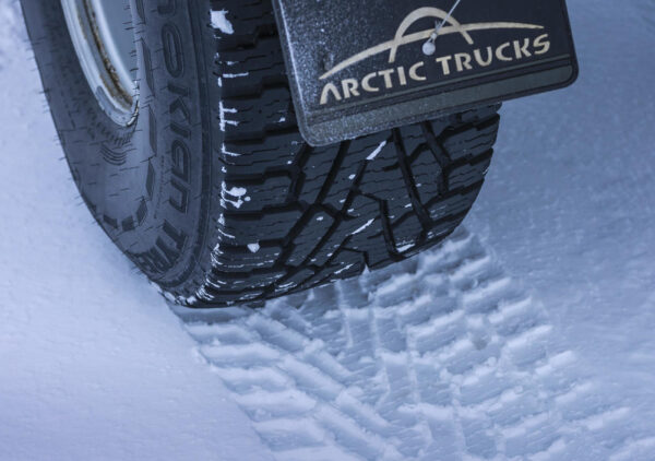 44" Nokian Hakkapeliitta