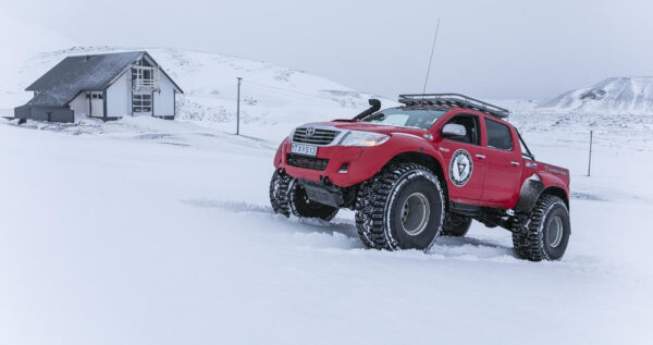 44" Nokian Hakkapeliitta
