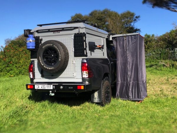 Alu-Cab Shower Cube