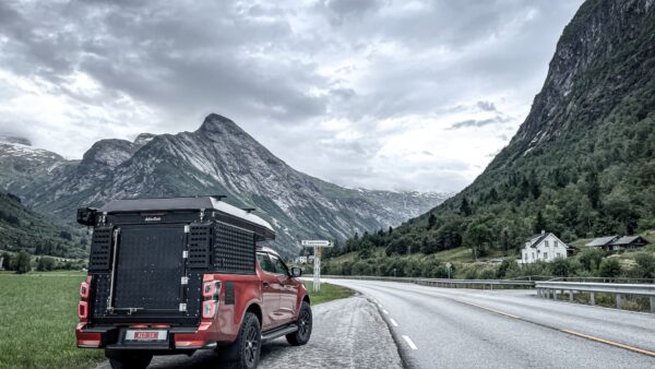 Alu-Cab Canopy Camper til X-Cab pickup