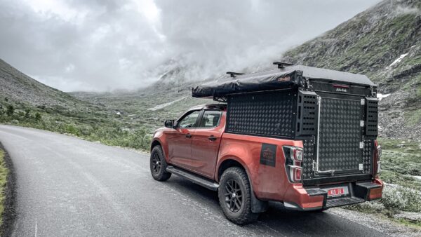 Alu-Cab Canopy Camper til X-Cab pickup