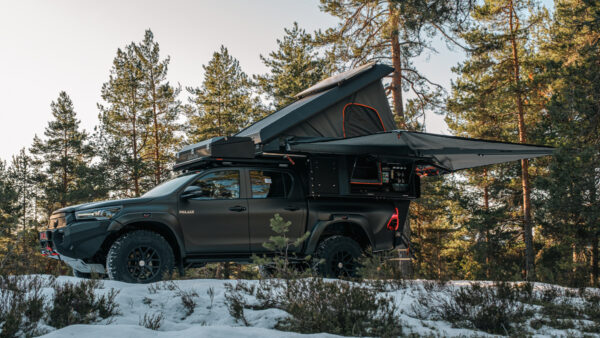 Alu-Cab Khaya Camper 2-Sleeper (Sort)