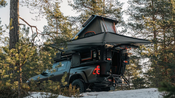 Alu-Cab Khaya Camper 2-Sleeper (Sort)