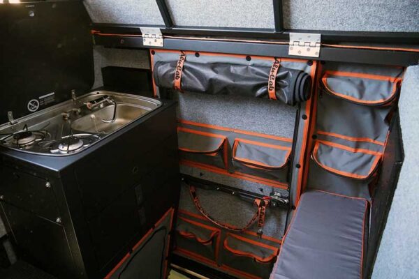 Alu-Cab Khaya Camper 2-Sleeper (Sort)