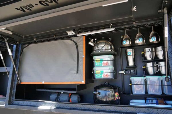 Alu-Cab Khaya Camper 2-Sleeper (Sort)