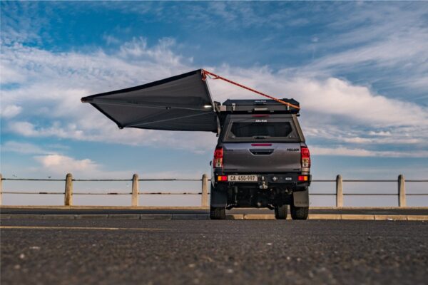 Alu-Cab 180° Shadow Awning markise