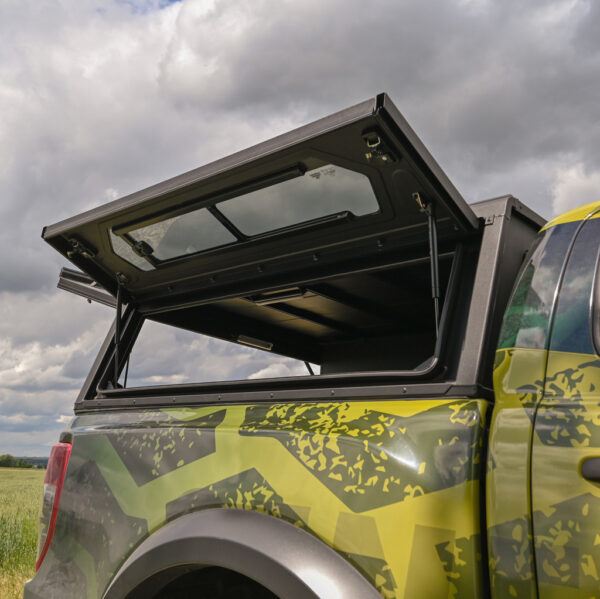 Alu-Cab Contour plantopp til Nissan Navara