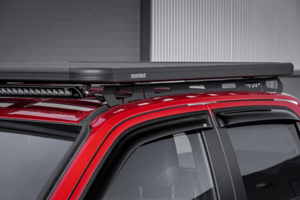 Komplett Yakima takgrind med Ruggedline til Isuzu D-Max 2021+