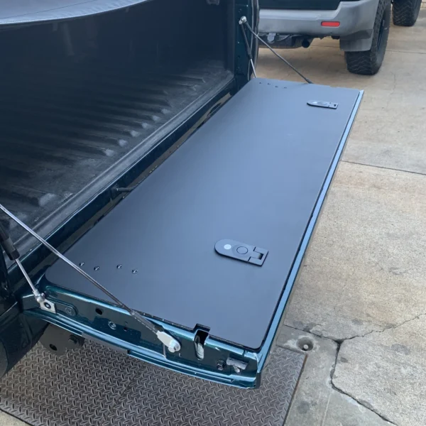Baklem oppbevaring Toyota Hilux