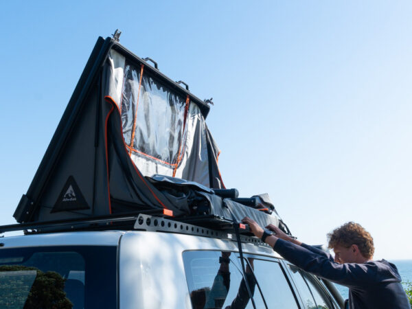 Alu-Cab 2-Sleeper