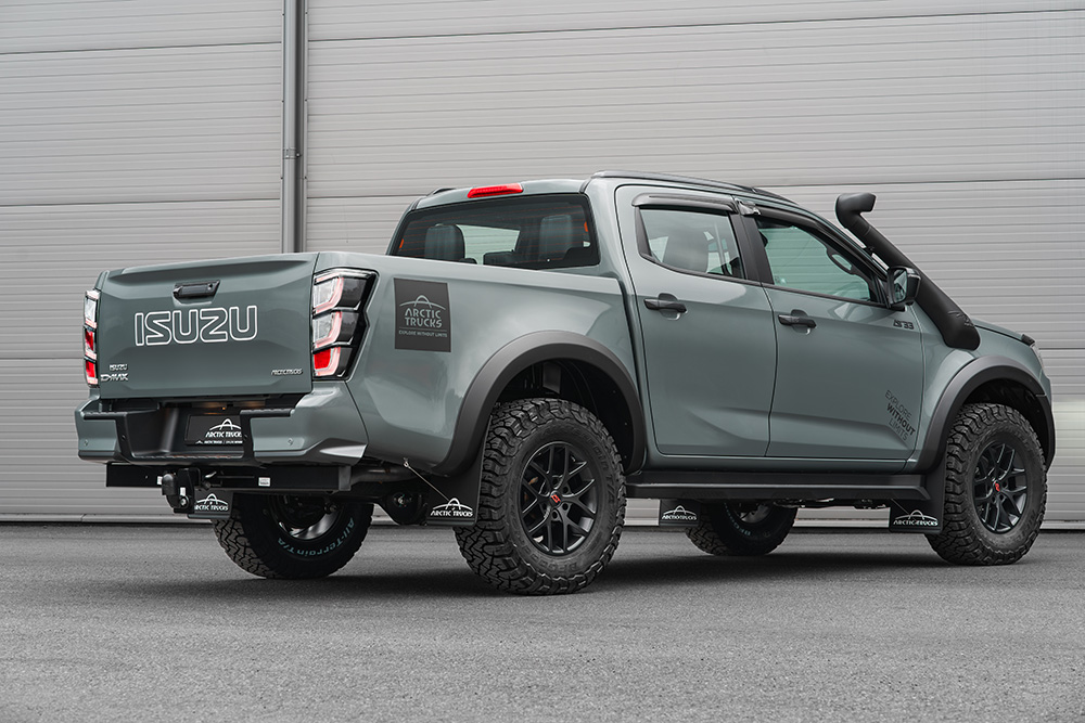 Arctic Trucks AT33