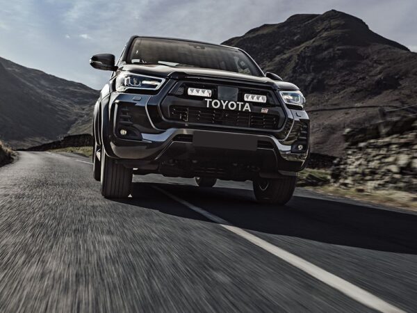Lazer grillbrakett Toyota Hilux GR Sport 2023+